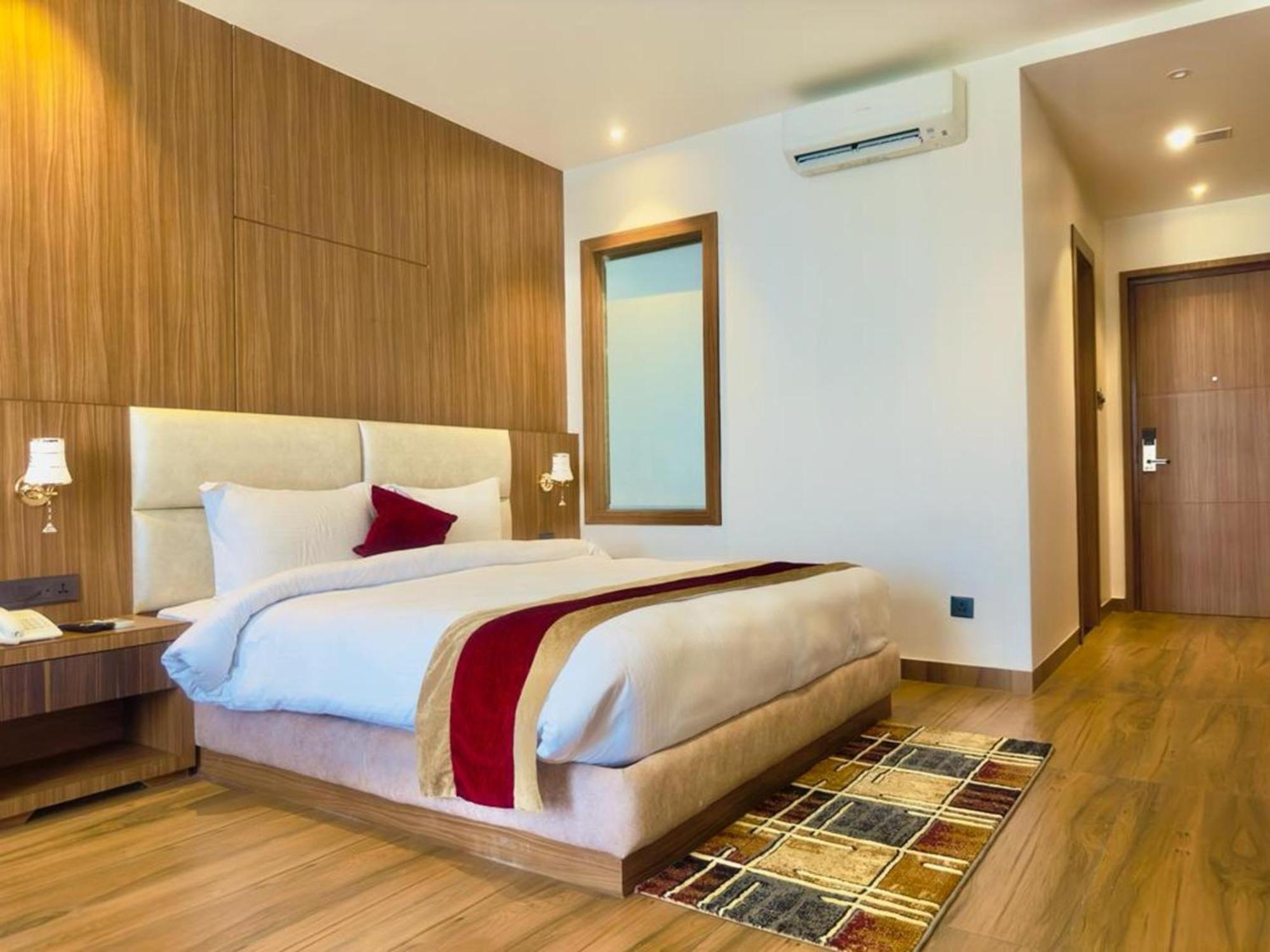 Asian Buddha Hotel Bhairāhawā Bagian luar foto